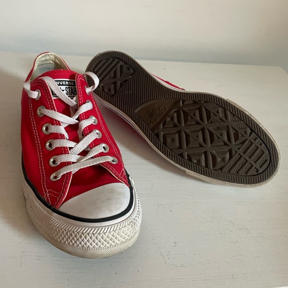 Low top converse - Picture 3 of 7